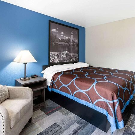 Super 8 By Wyndham Spokane Valley Exteriör bild